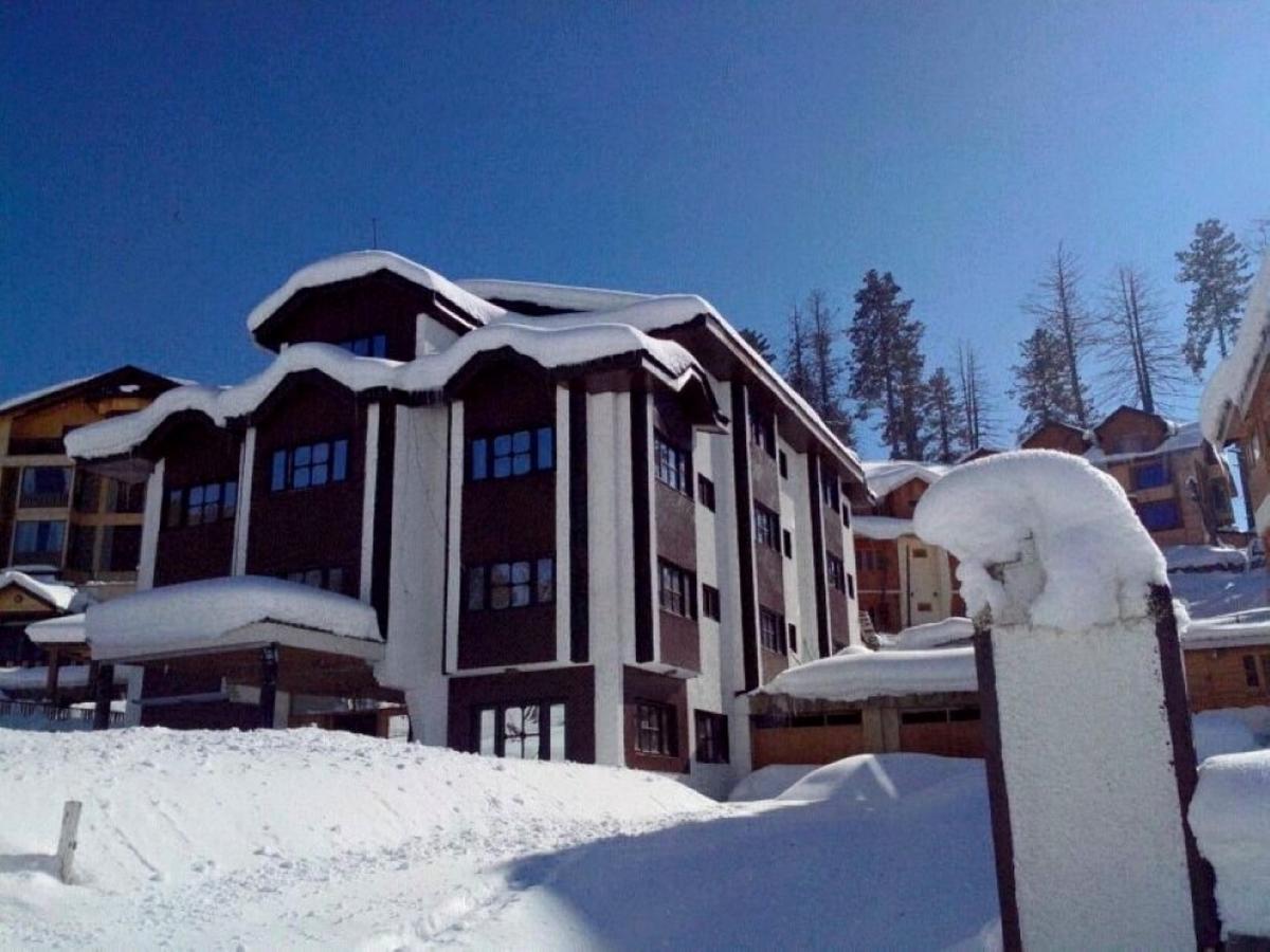 Hotel Gulmarg Inn Buitenkant foto
